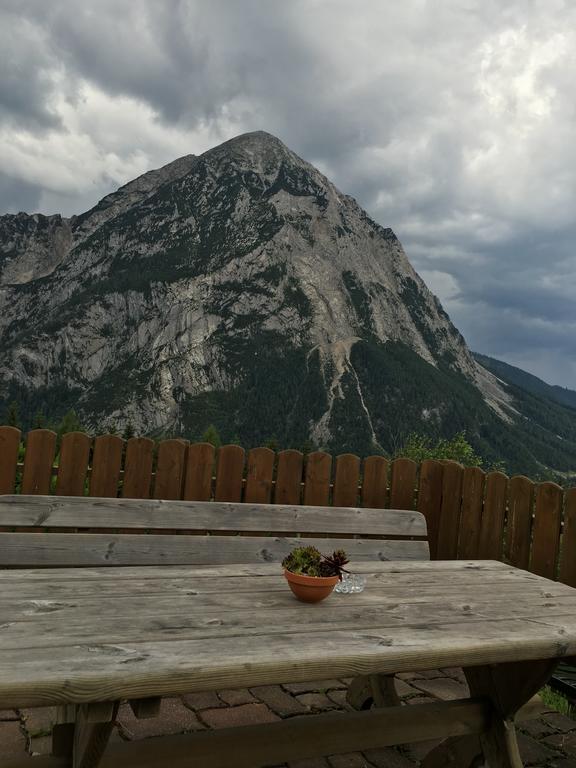 Gasthof Dachsteinblick Stainach Bagian luar foto
